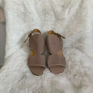 NEW Avellini Tan Perforator Leather Wooden Block Heels Sling Back Sandals 9